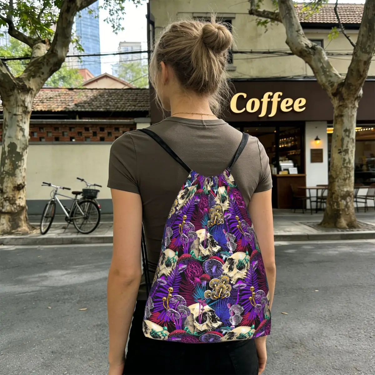 

Magic Psychedelic Mushrooms And Skulls Backpacks Portable Drawstring Bags Sports Bag Book Bags for Man Woman School