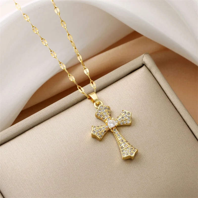 Wu\'s New Cross Clavicle Chain Retro Necklace Gift Jewelry Fashion Simple Pendant Holiday Decoration Clothing Accessories