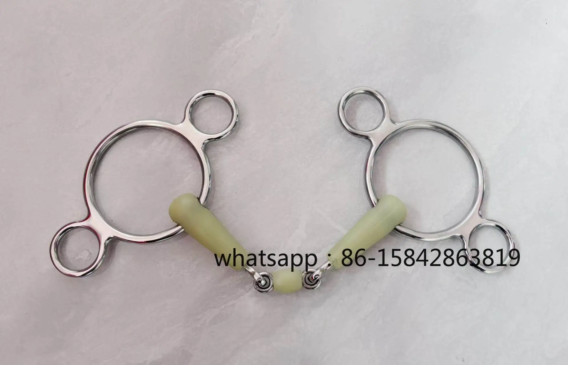 Apple Flavor Rubber 3-Ring Show Jumping Bit with Bit Shanks, Equestrian Tack & Harness Supplies