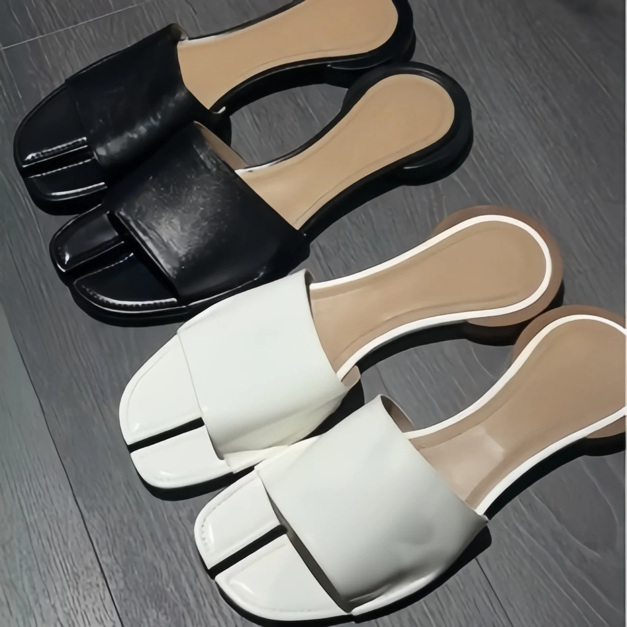 Women's White Split Toe Square Toe Flat Mule Slide Sandals Minimalist Design Slip-On Ladies Daily Office Casual Street Slippers