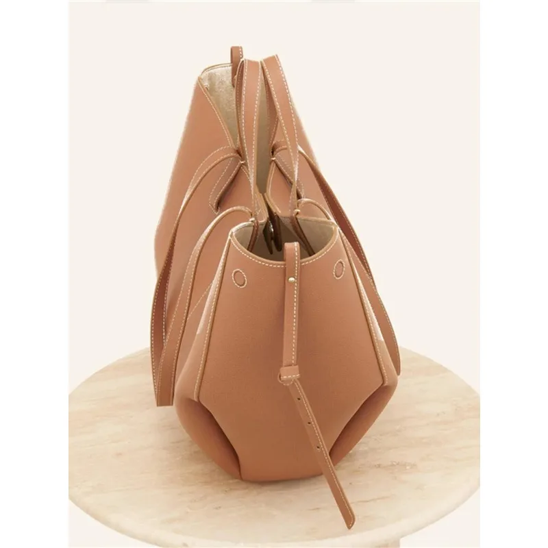 جديد شعبي الراقية أنيقة الجناح حقيبة يد الإناث المتخصصة سعة كبيرة حقيبة ركاب حقيبة ساعي كل يد 2025