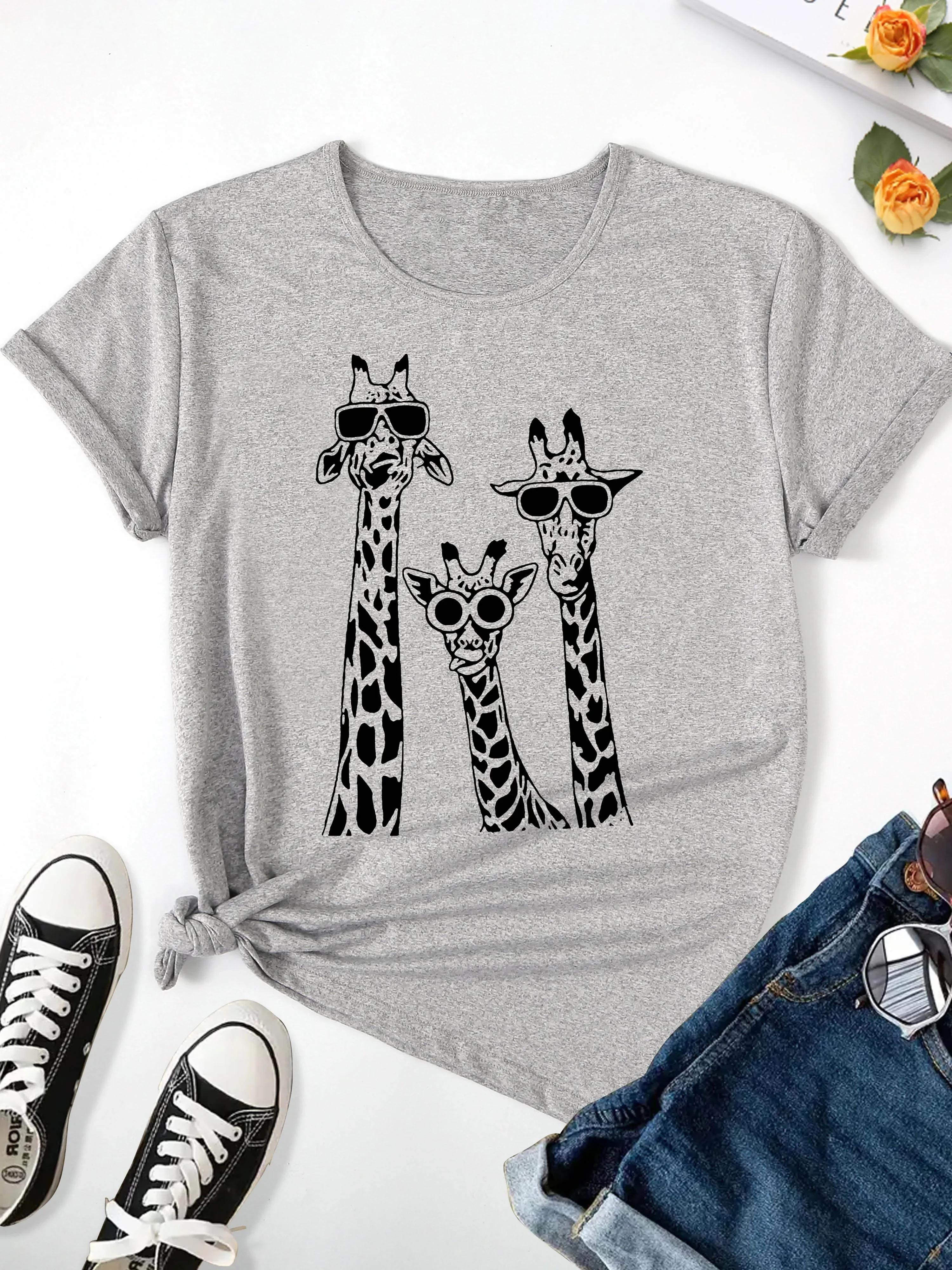 

Y2k Short Sleeves Summer Loose T-shirt 2024 New Cute Giraffe Print T-shirt, Casual Crew Neck Top Summer Women's Clothing Tee