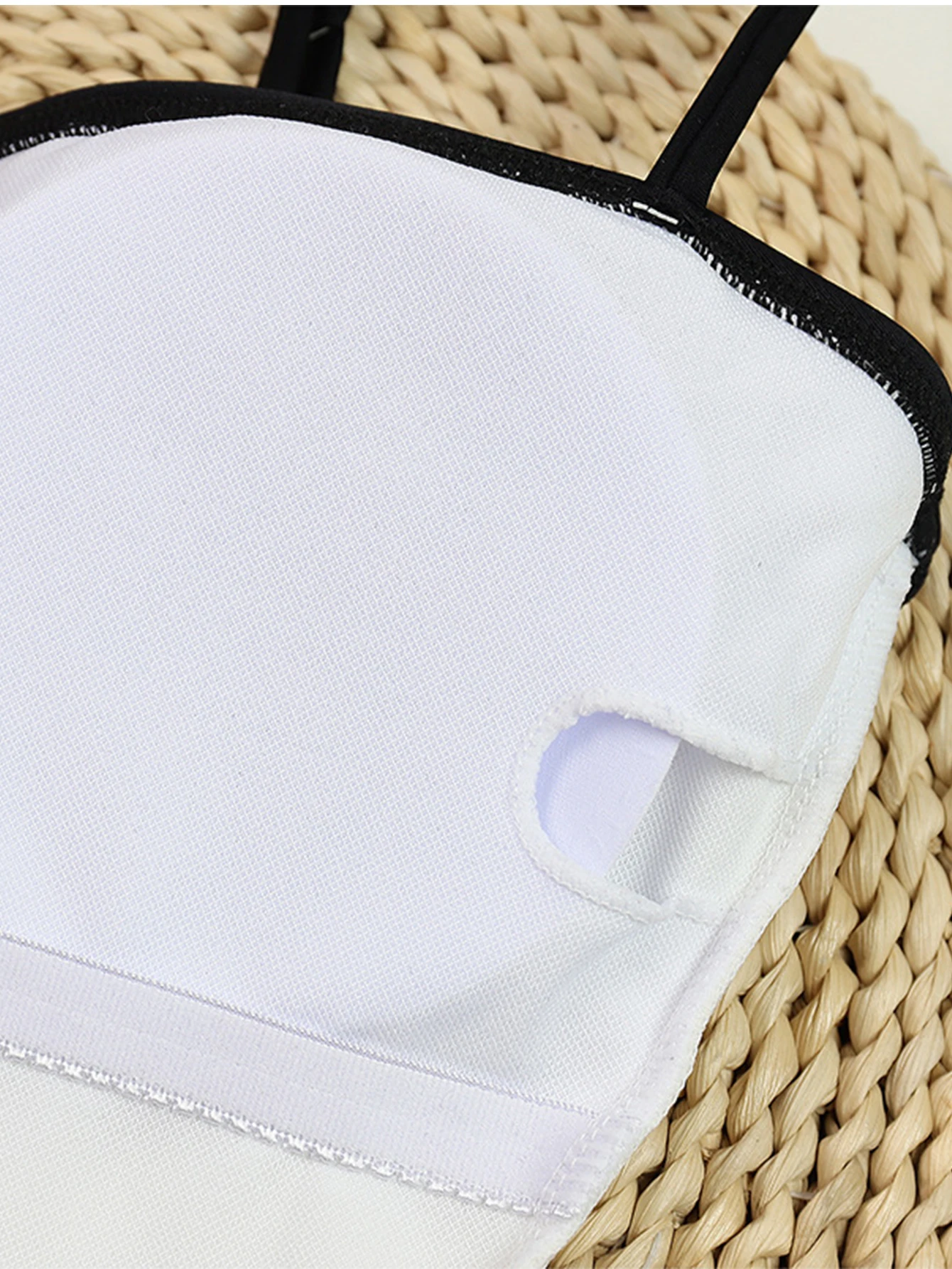 セクシーなボディ背中の開いたスリップジャンプスーツ女性の夏のワンピース水着ボディコンジャンプスーツ女性服ホルタートップボディスーツロンパース