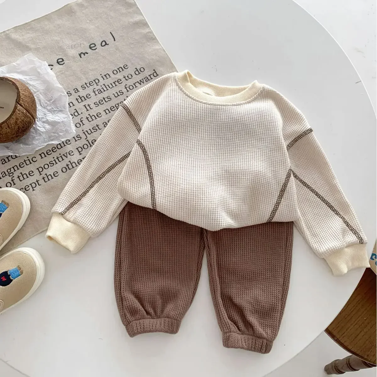 Korean children's clothing 2023 Autumn casual loose Waffle suit for boys and girls Long sleeved T-shirt Baby pants image 3