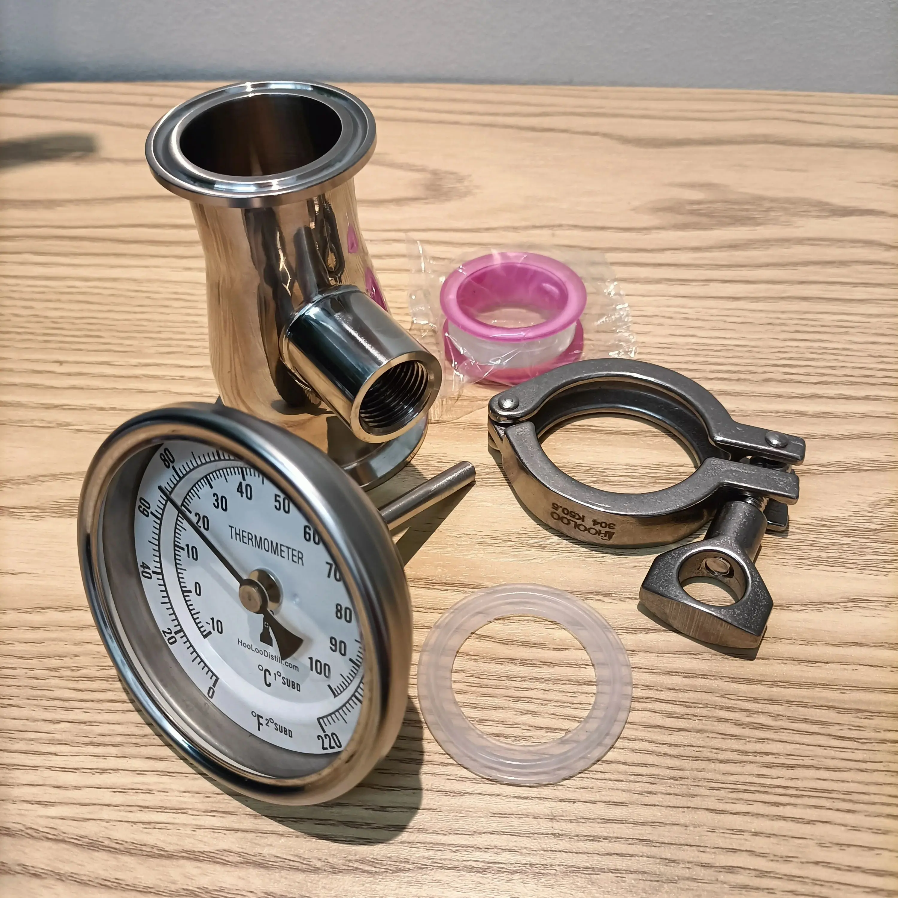 

Hooloo Thermometer Module 1.5-1.5 inches 2-1.5 inches 3-2 inches Monitor Temperature Real Time 304 Stainless Steel Sanitary