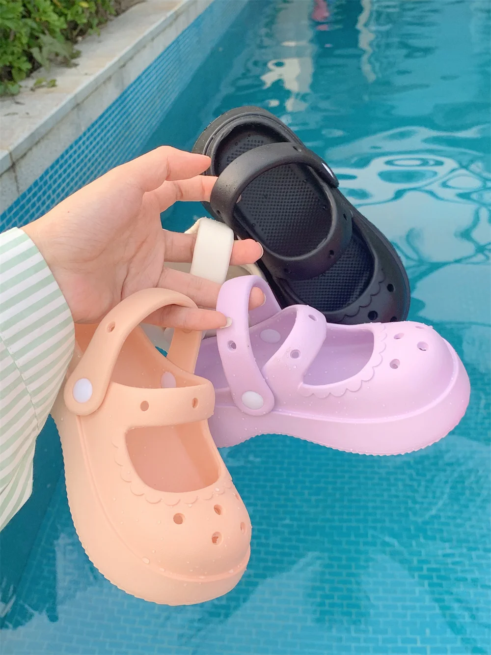 Children\'s Hole Garden Shoes Summer Cute Girl Mary Jane Shoes Women EVA Sandals Parent-child Slippers Outdoor Beach Slipper