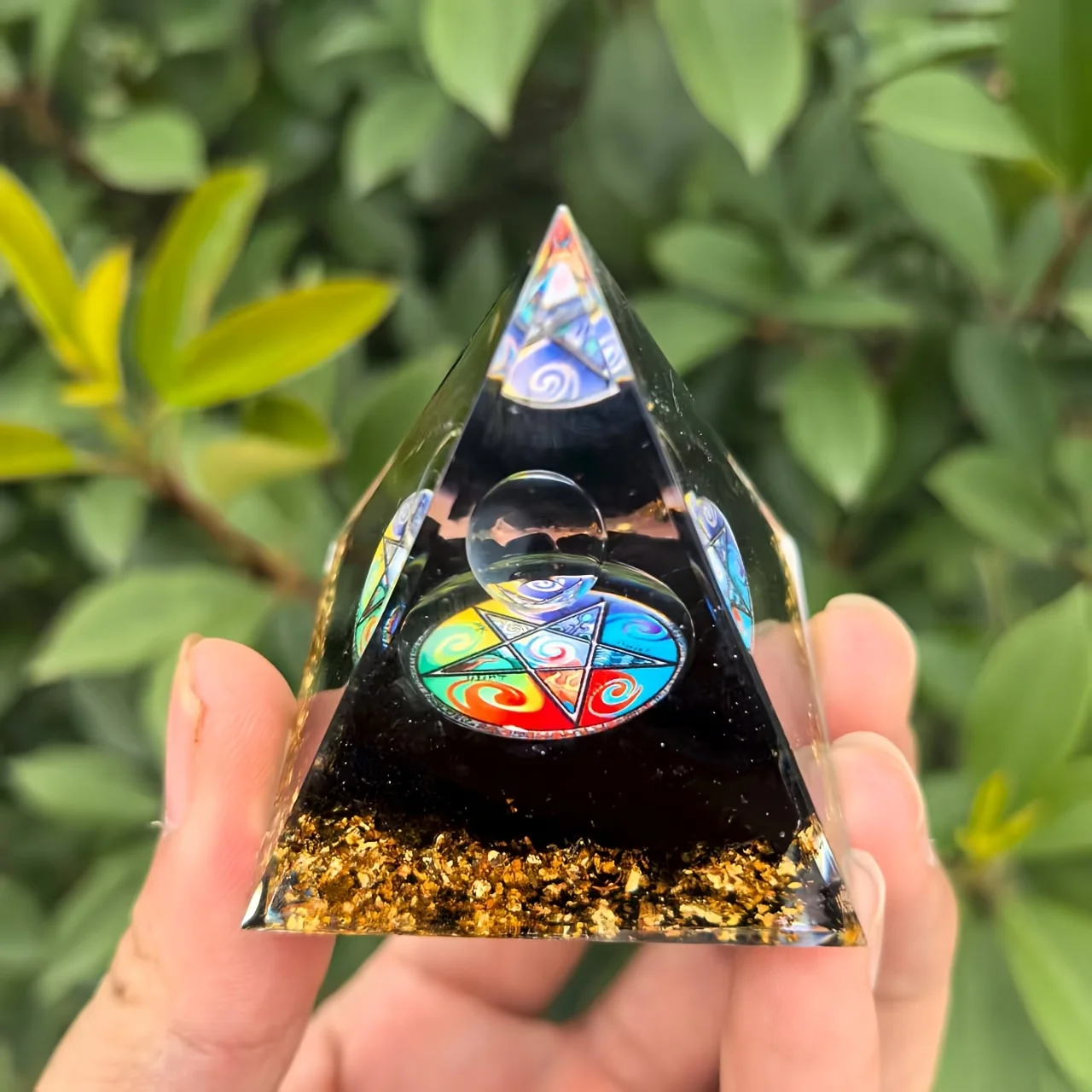 ديكور منزلي أنيق كرة اللازورد والكريستال الهرمي تصميم هندسي أزرق ساطع مع قاعدة سوداء ذهبية #5