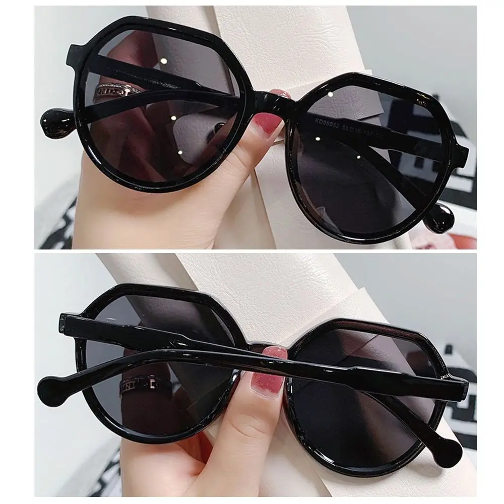 Fashion Jelly Women's Sunglasses Popular Unique Round Frame Sun Glasses Beige UV Protection Eyewear for Women & Men