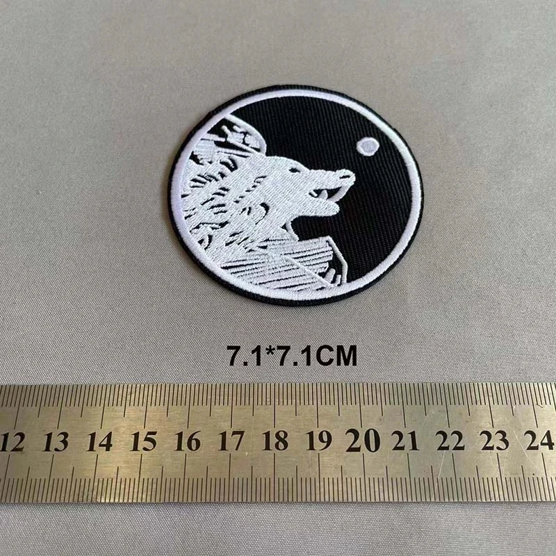 6 Stück/Schwarze Stoff-Applikationen, runde Abzeichen, Kleideraufkleber, Wolf, Pinguin, Bergmotiv, aufbügelbare Patches für Kleidung, Rucksack – Detail 10