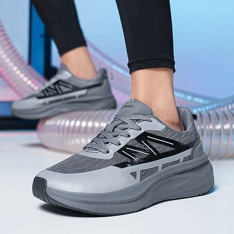 

New Men Running Shoes Jogging Leisure Loafers Brand Comfortable Blade Walking Breathable Casual Fashion Outdoor Lace-up Sneakers