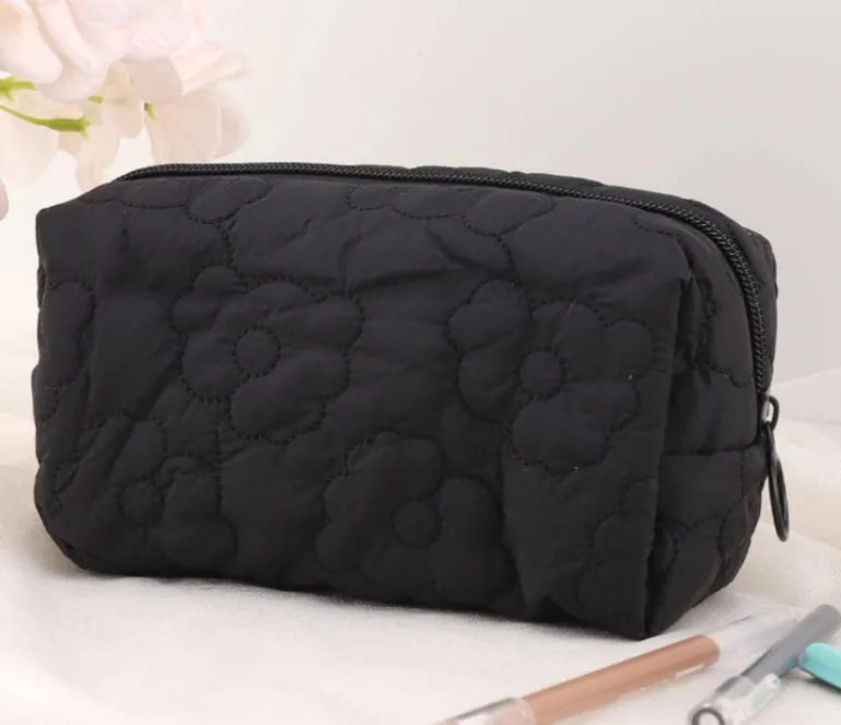 2024 Flower Pattern Women Makeup Bag Toiletries Cosmetic Organizer Zipper Bag Travel Wash Pouch Cosmetic Bag Female Make Up Bags