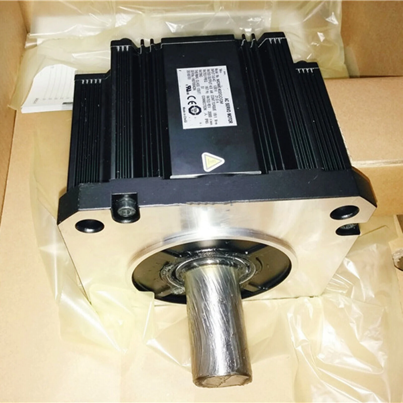 100% Originele En Authentieke MDME302GCHM MDME402G1G MDME402GCGM MDME502G1G Servomotor 1 Jaar Garantie Snelle Verzending