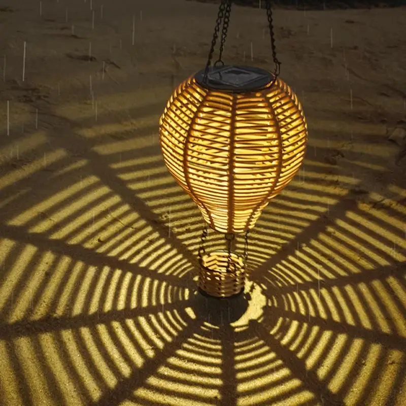 Lanterne en rotin lustre solaire conception de ballon à Air chaud résistant aux intempéries lampe lumineuse moderne éclairage suspendu pour porche jardin