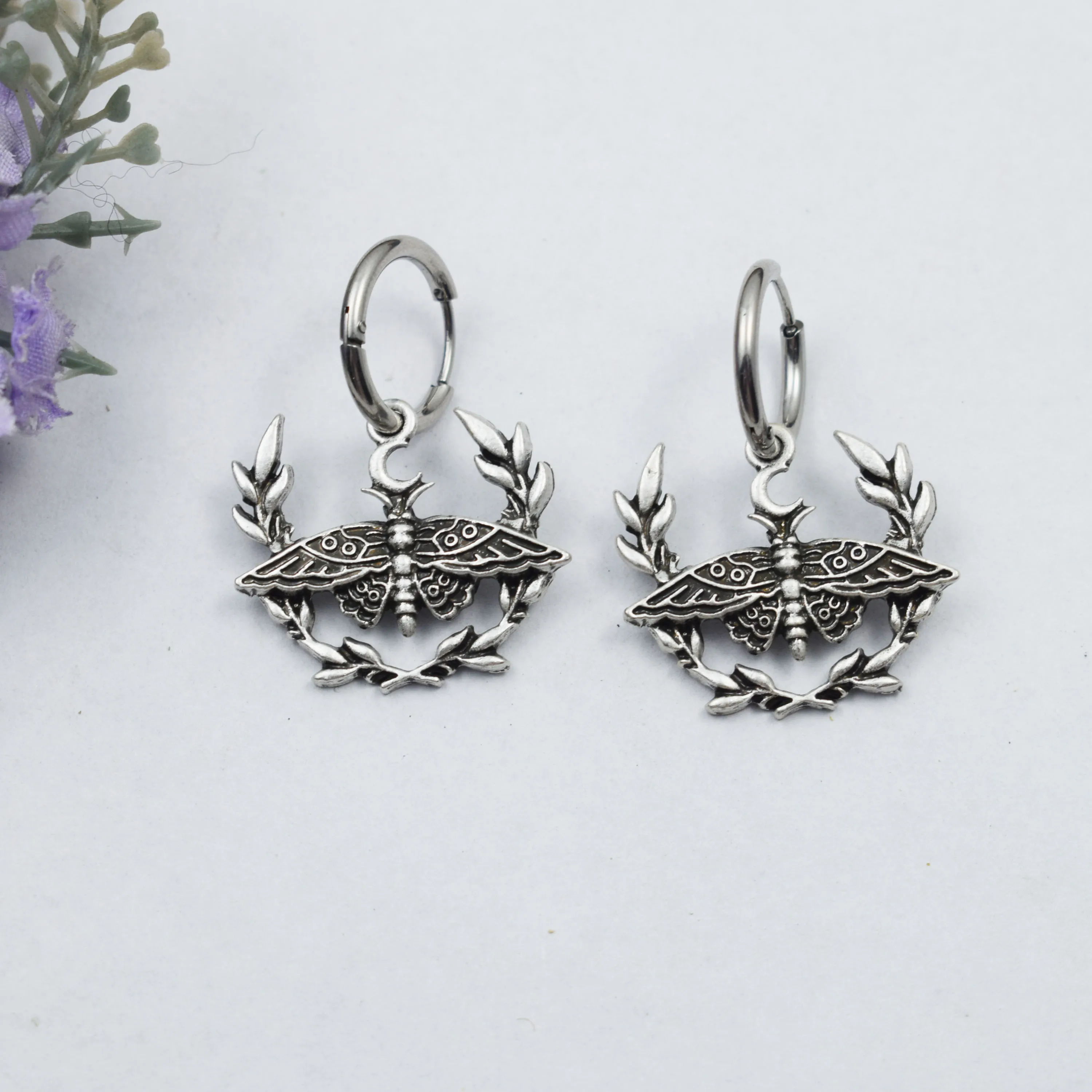 أقراط Wicca Moon Dead Moth إكسسوارات لطيفة هدية للنساء #2