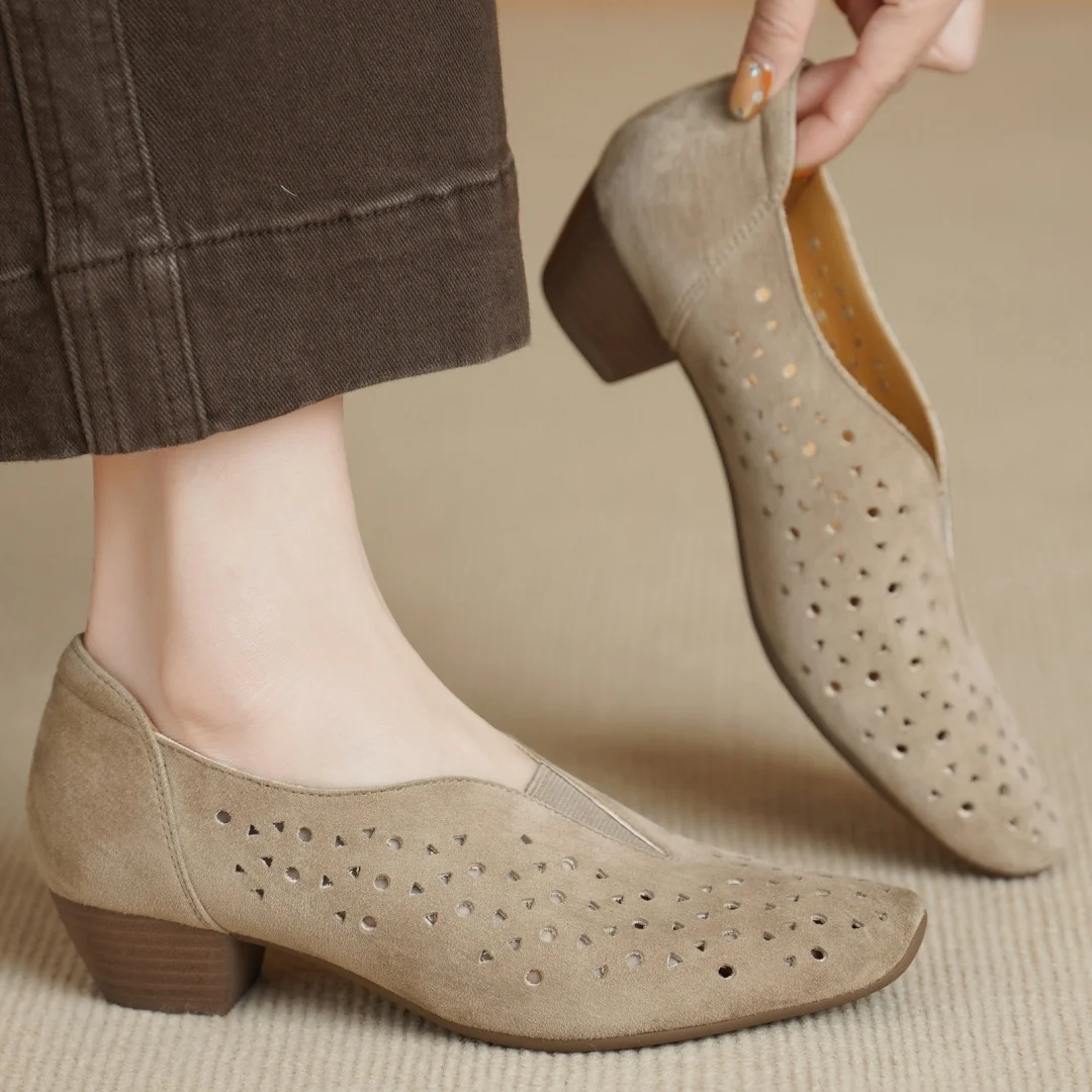 

Женские туфли-лодочки Flokathy из натуральной замши с квадратным носком, с вырезами, на толстом среднем каблуке 4 см, элегантные летние туфли на каблуке для женщин