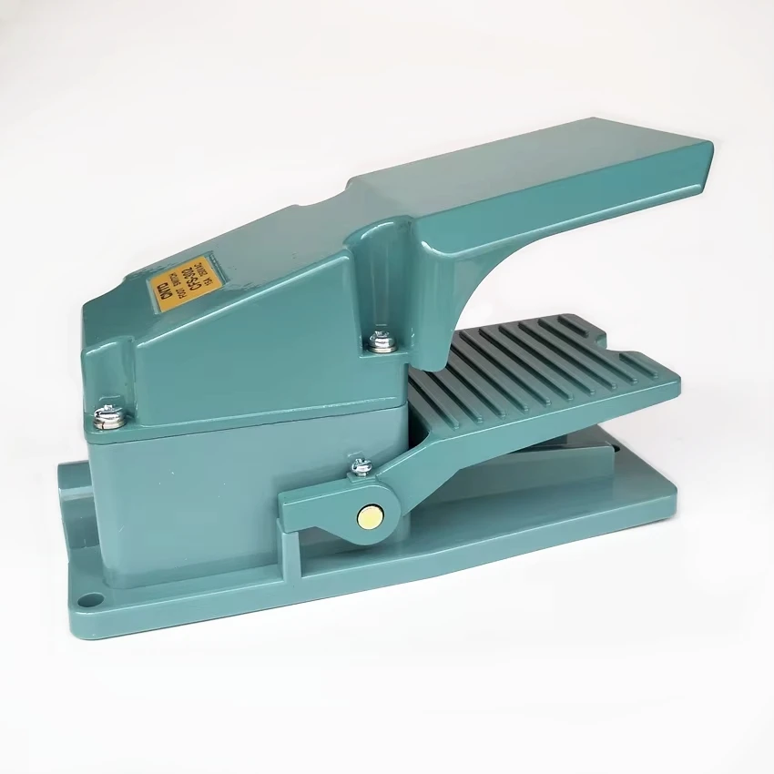 

CFS-302 Foot Switch Pedal Switch 15A 250VAC