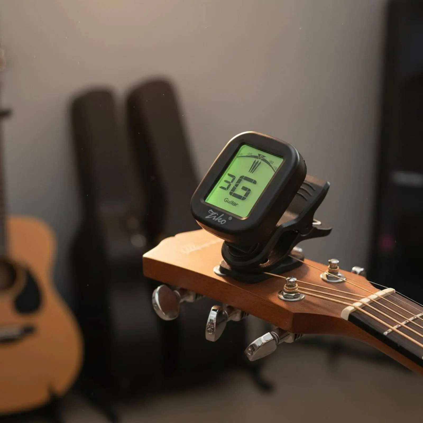 Chromatic Snap-on Tuner Easy to Read Display Guitar Clip Tuner Music Accessory Electronic Compact Size for Practice view 3