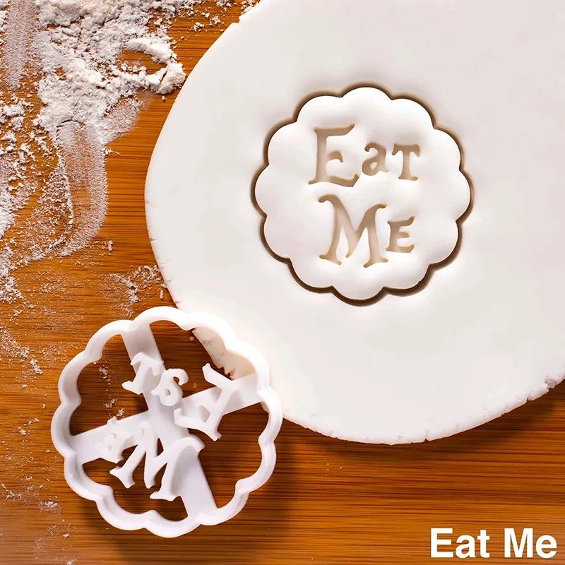 1PCS Eat Me Cookie Cutter Baking Accessory Alice In Wonderland Theme Cookie Mold Cartoon Pet Cat Dog Biscuit Cutter