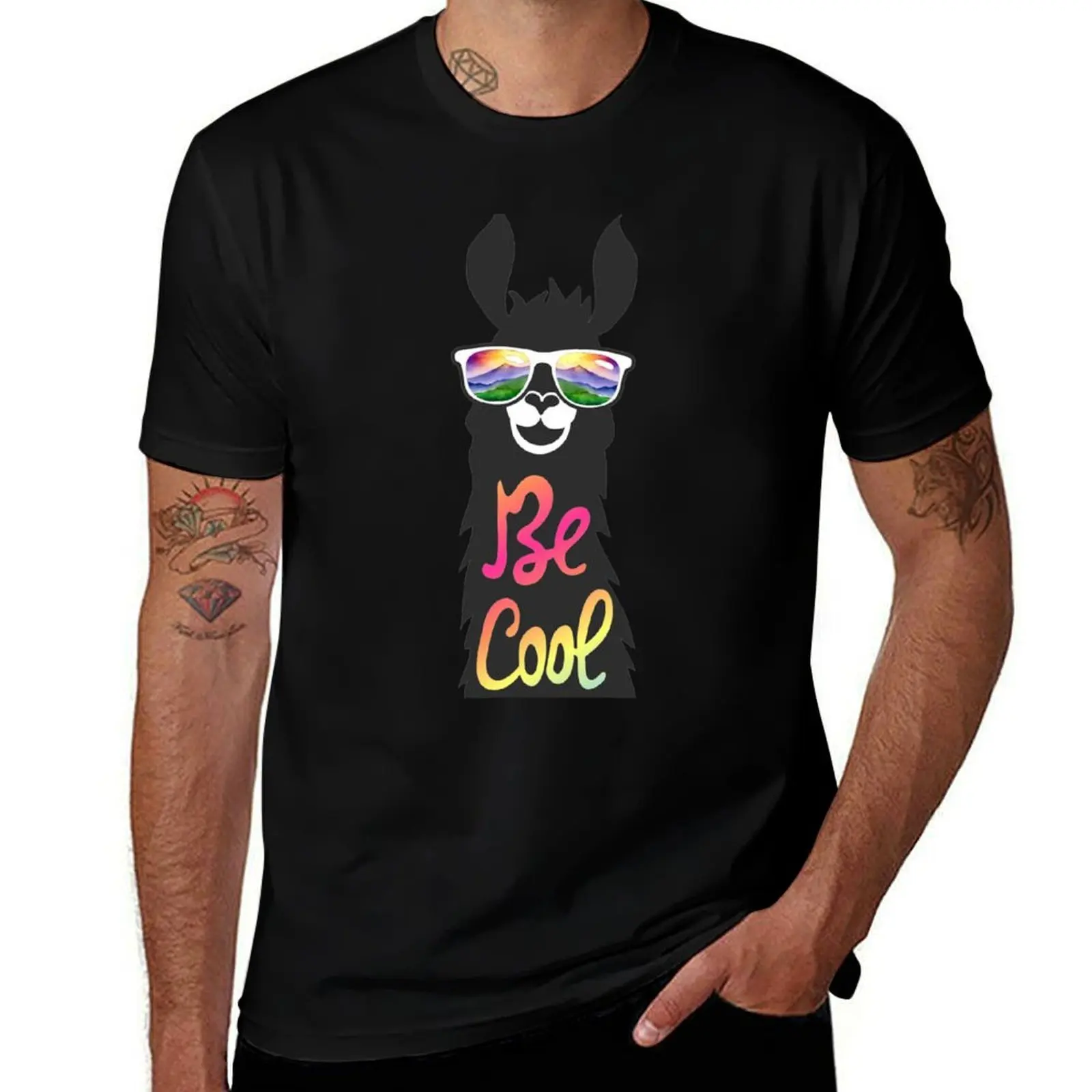 Be Cool llama / alpaca in shades T-Shirt Lightweight Gym Training T-Shirt