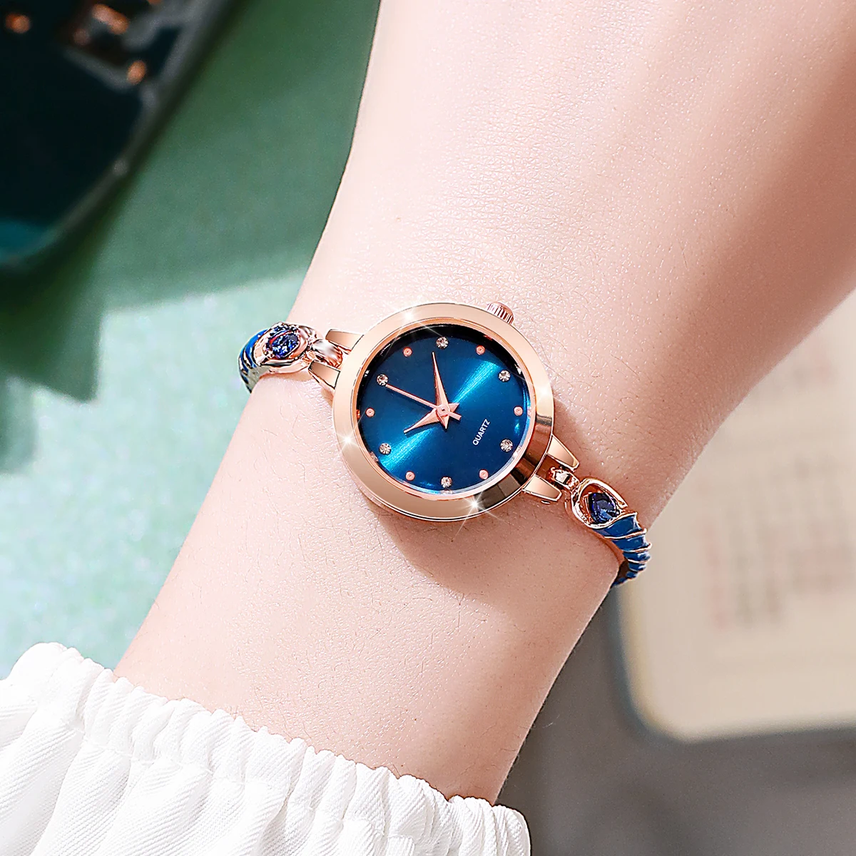 6PCS Women\'s Watches Fashion Rhinestone Small Dial Female Quartz Watch Set(Without Box)