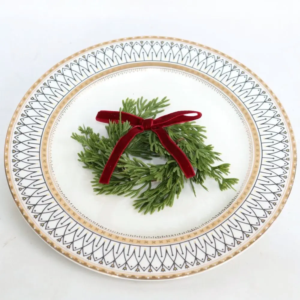 Burgundy Velvet Napkin Ring Pine Cone Christmas Candle Wreath Decorative Ornament For Rustic Holiday Table Setting Supplies