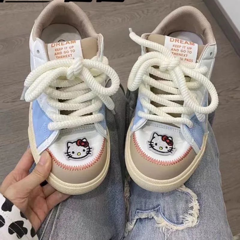 New Sanrio Hello Kitty Sneaker Kawaii kot kreskówkowy Dopamine brezentowe damskie jesienno-zimowe małe obuwie sportowe do tenisa na co dzień