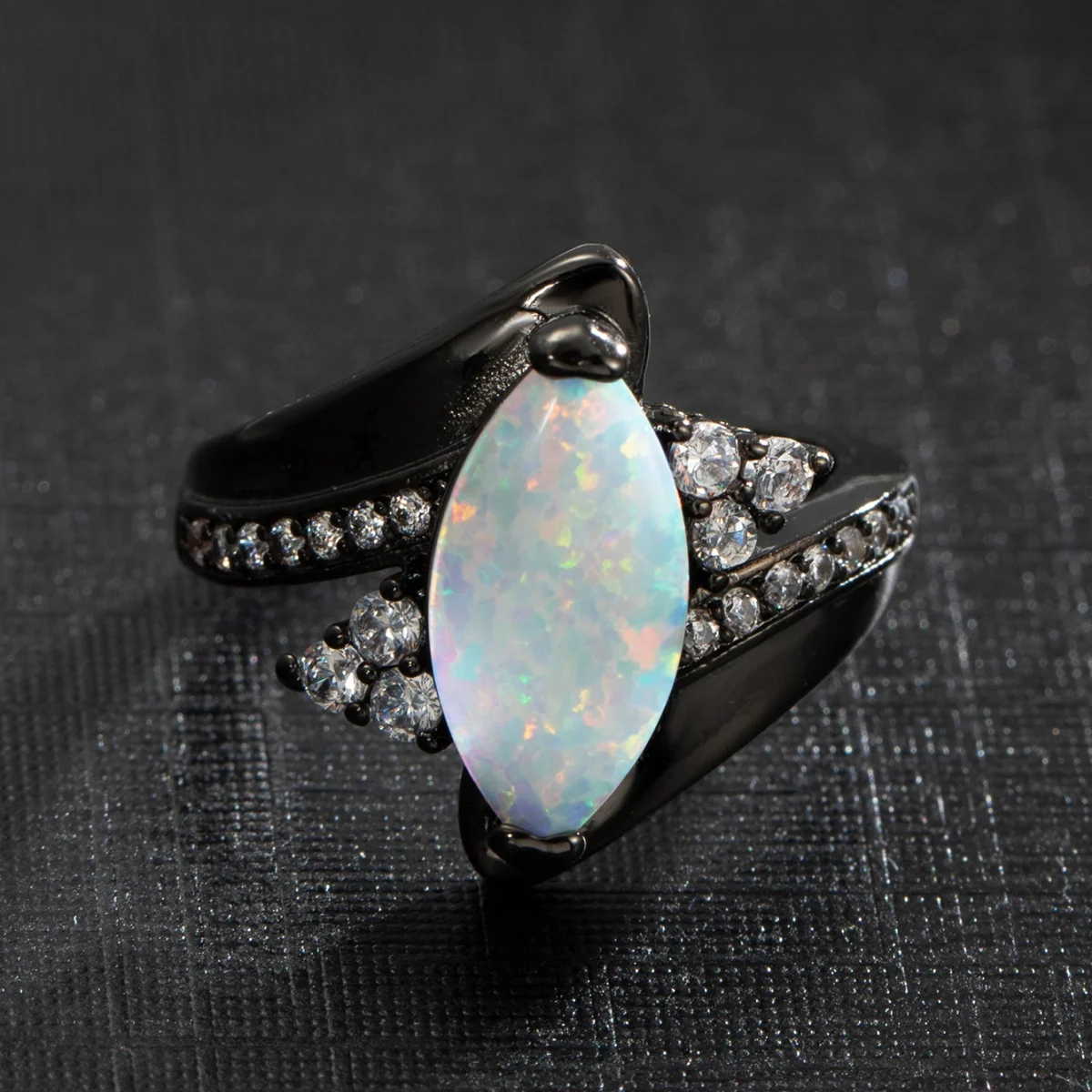 1Pc Vintage Luxury White Opal Black Gold Ring, Two-Tone Contrast Design, Minimalist Versatile Stackable Finger Ornament