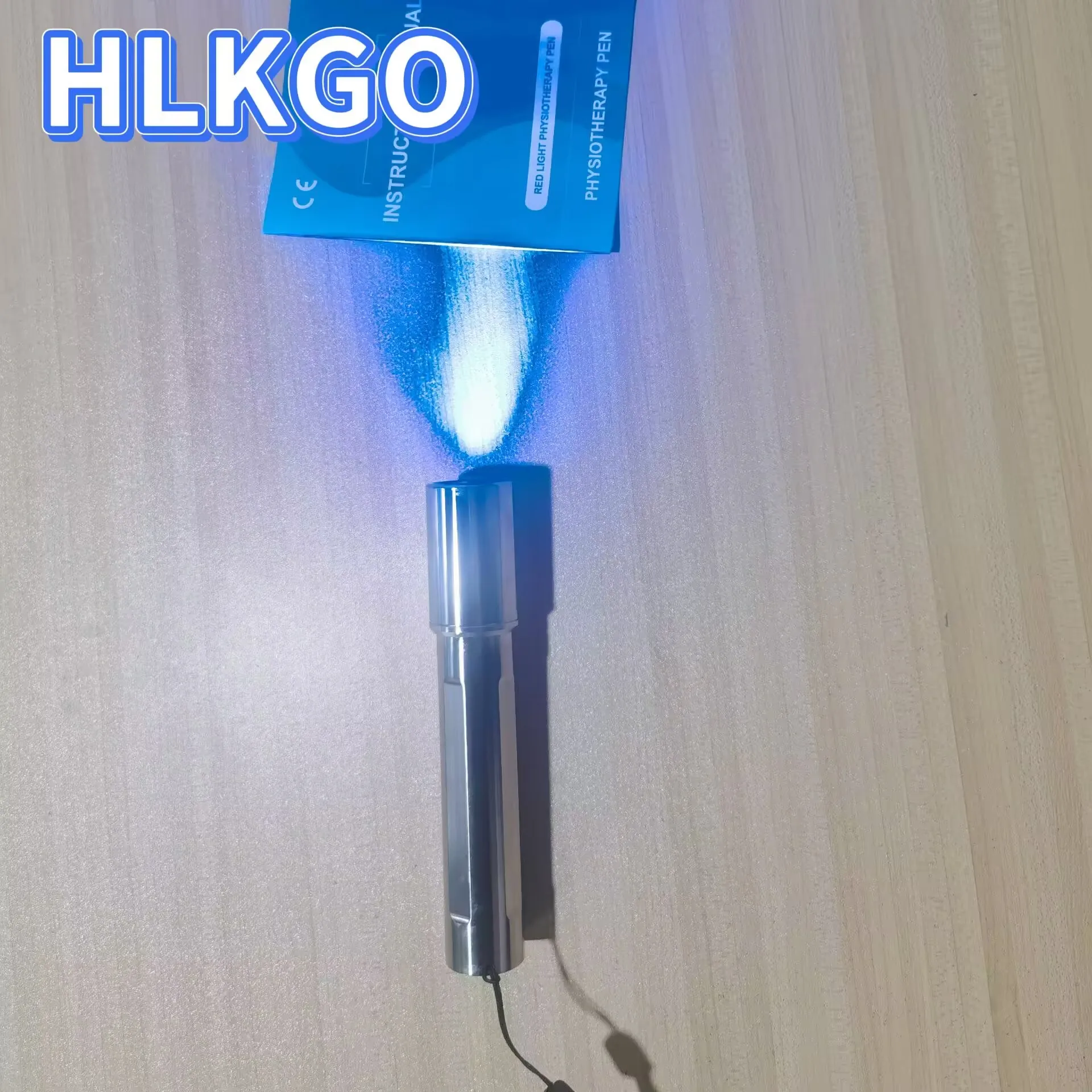 

Ручной фонарь для терапии красным светом для облегчения боли в теле, светодиодное устройство с тройной длиной волны 630 нм 660 нм 850 нм для фототерапии ближнего инфракрасного диапазона