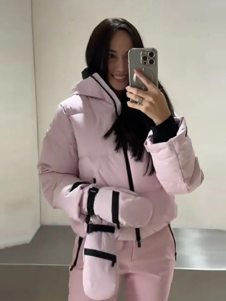 ชุดสกีผู้หญิงแบบใหม่ปี 2025 เสื้อแจ็คเก็ตผ้าฝ้ายมีฮู้ดแบบซิป แขนยาว หนา อุ่นสบาย กางเกงขายาวทรงสปอร์ต