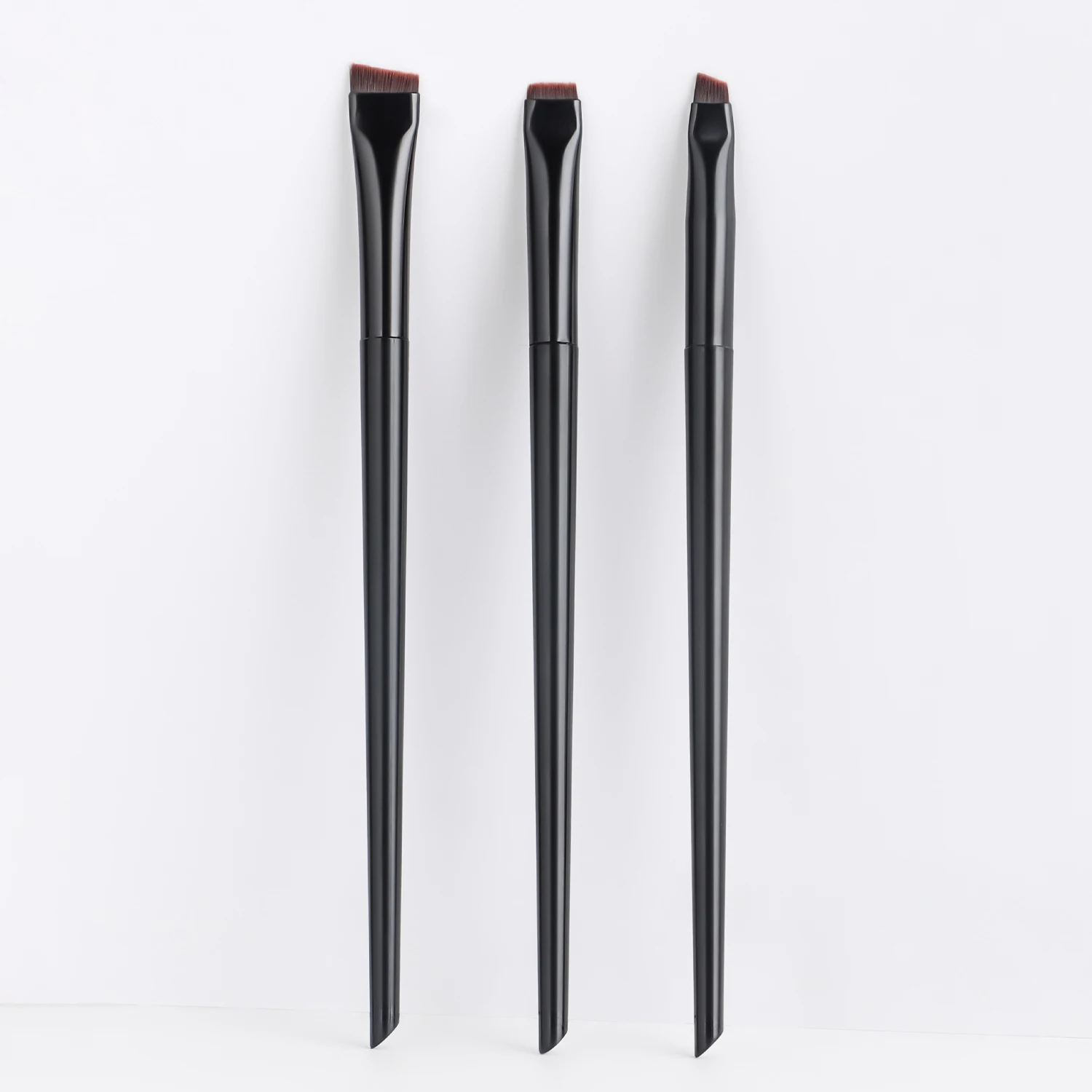 3pcs Lip Brush Eyeliner Brush Ultra-Thin Eye Shadow Blade Brush Set Blade Brush Fine Oblique Head Eyebrow Brush Outline Makeup T