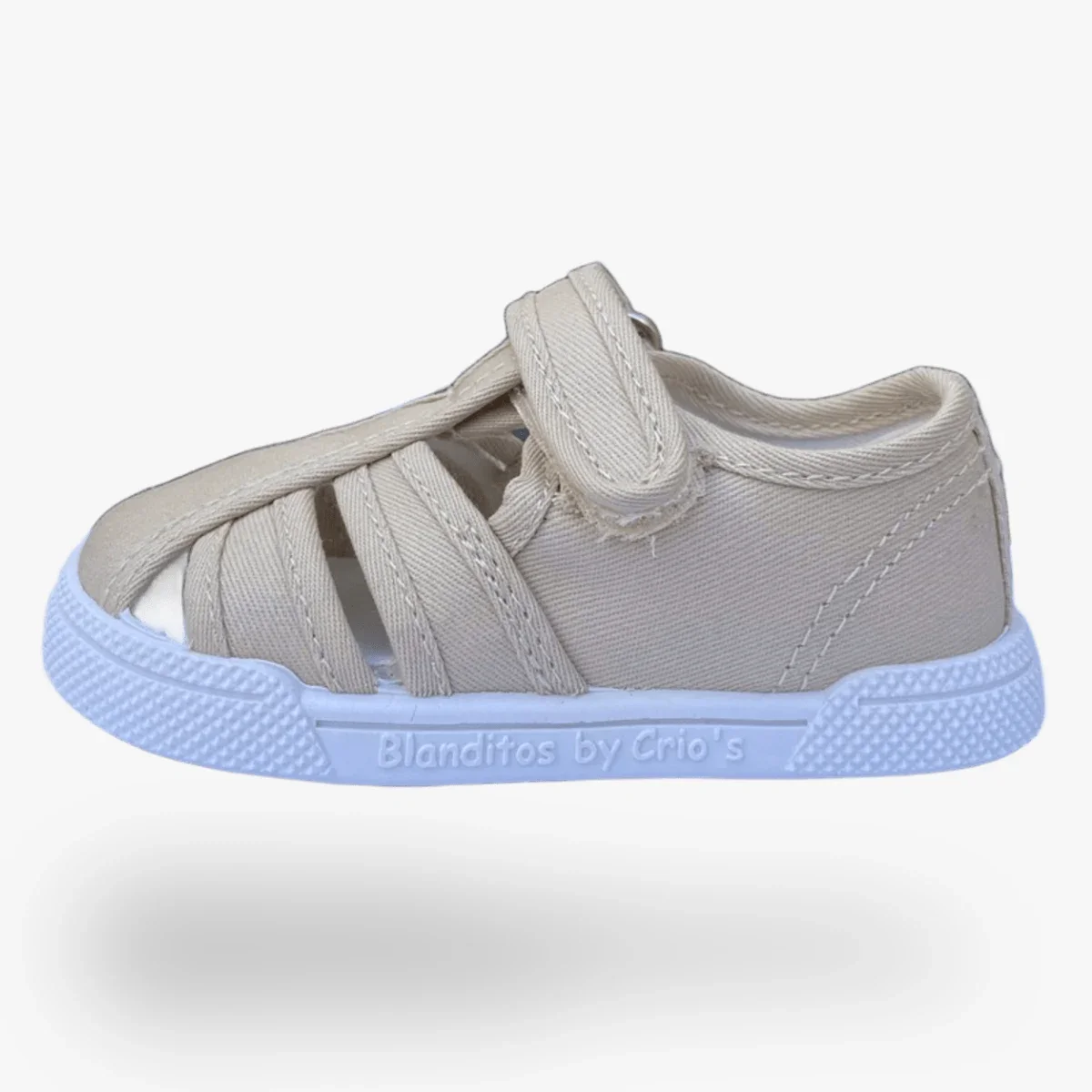 Zapato sandalia respetuosa barefoot Blanditos By Crios Mango Beige.Suela de 3,5 mm, cero drop, muy flexible y antideslizante. Cuentan con una puntera ancha que permite el libre movimiento de los dedos