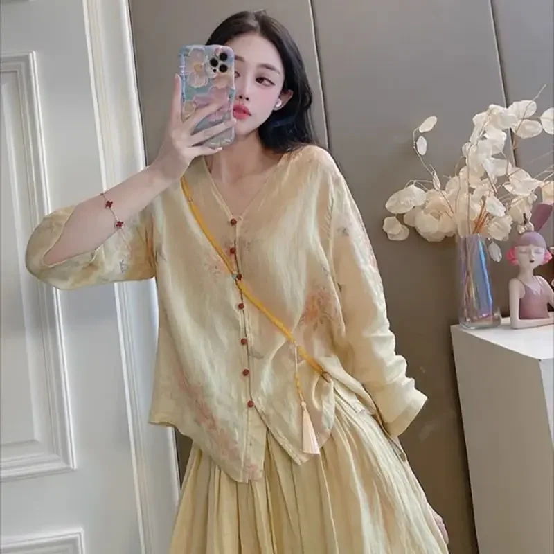 

Summer New Elegant Ramie Floral Print Blouse Women Fashion Thin Loose Bohemian Linen Blouse Vintage Fabric Button Shirts Female