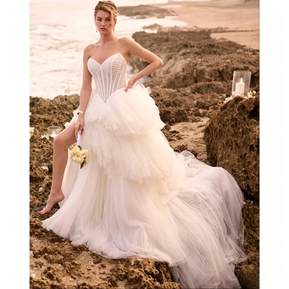 Customized Romantic Ball Gown Wedding Dresses Strapless Sweetheart Tiered Flowy Tulle High Side Split Chapel Train Bridal Gown