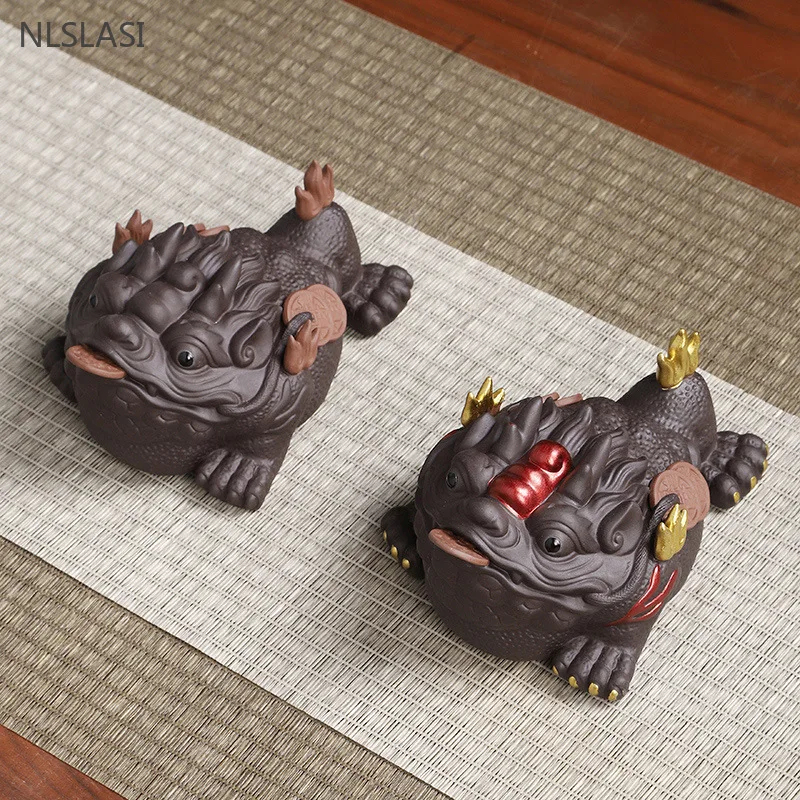 

Boutique Yixing Purple Clay Tea Pet Handmade Golden Toad Model Ornaments Tea Table Feng Shui Decor Chinese Tea Set Decoration