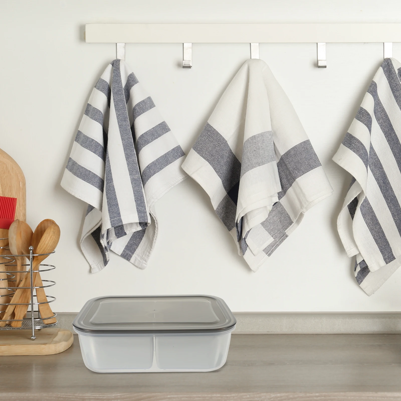 

Containers for Food Storage Box Liquid Organizer Kitchen Grid Pantry Seasoning Refrigerator Bin Salad