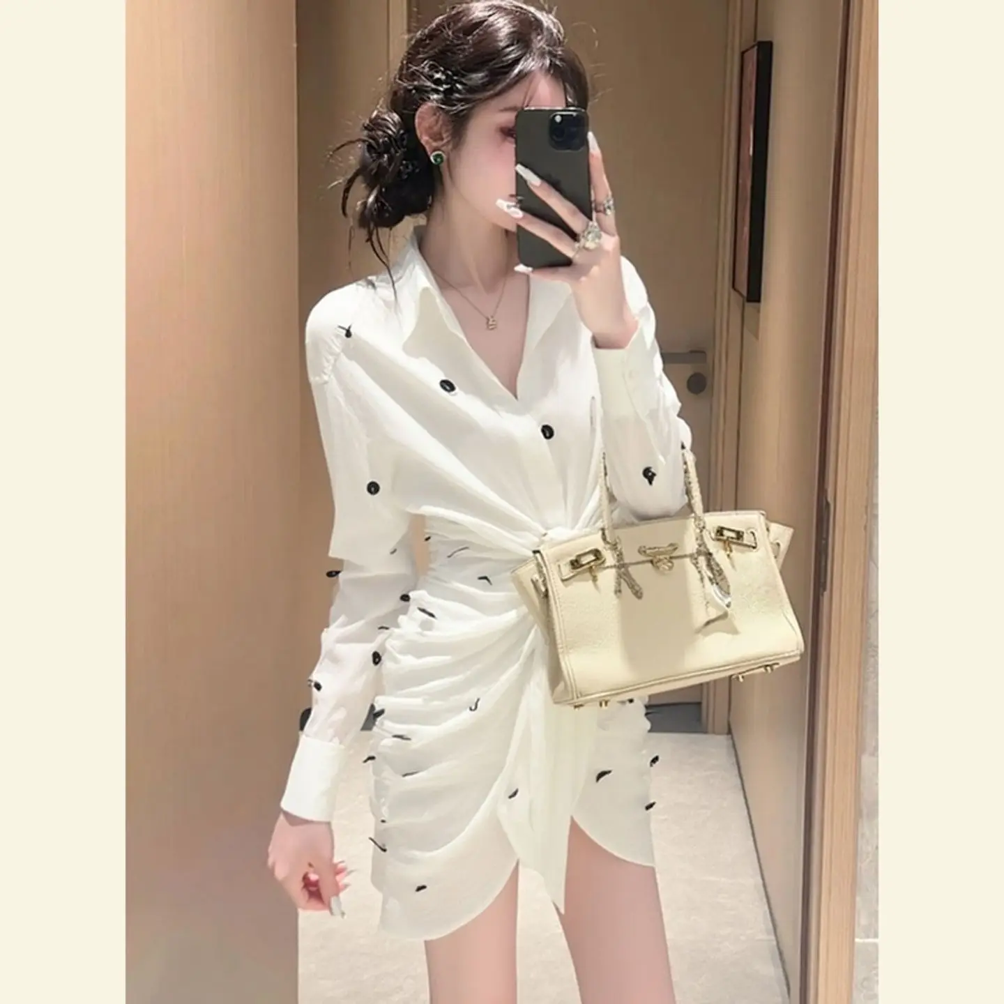 

Important Occasions Are Beautiful and Gentle White Shirt Dress Autumn New Models
