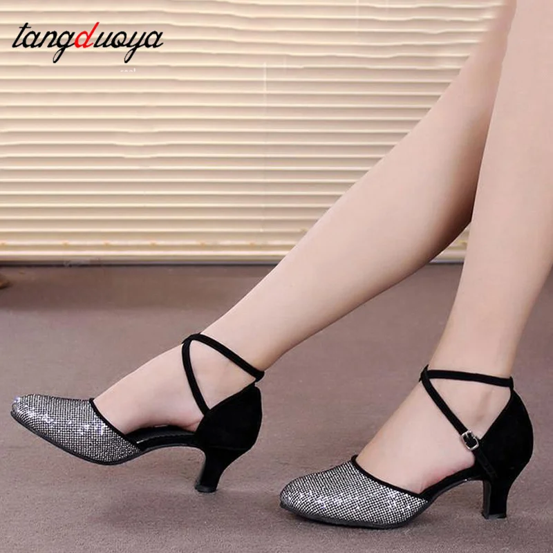 

Туфли для латиноамериканских танцев сальсы, женская обувь для латинских танцев, блестящие туфли на высоком каблуке с закрытым носком 3,5/5,5 см, обувь для бальных танцев танго, женские сандалии