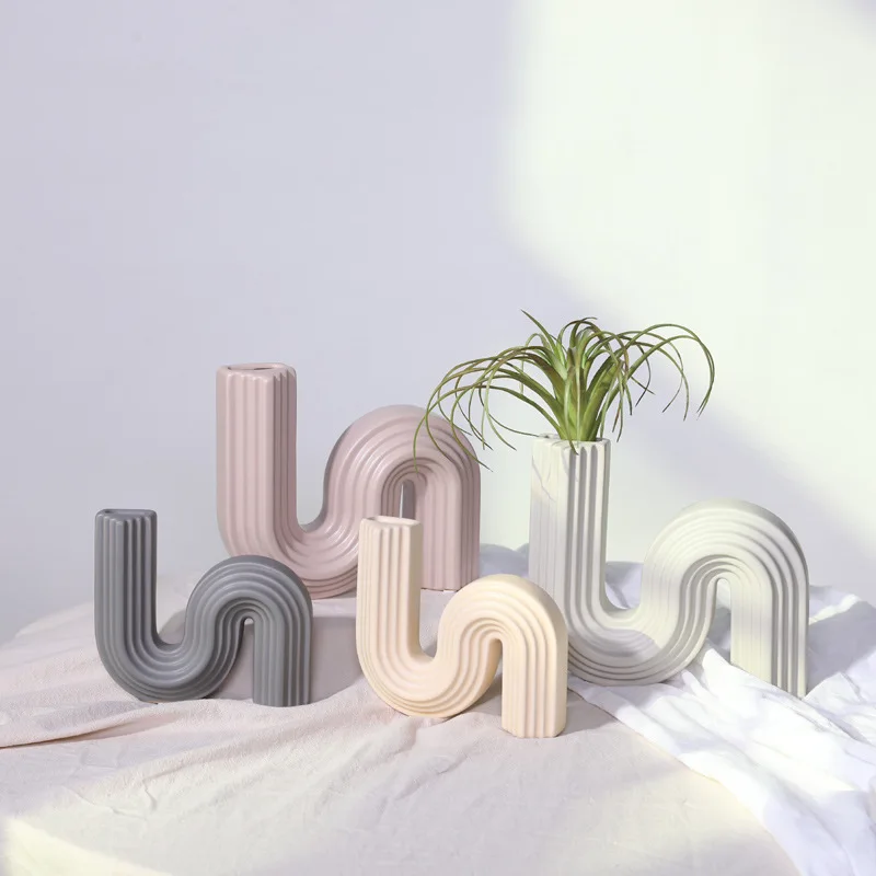 

Mutihome French Minimalist Geometric Art Ceramic Vase Flower Arrangement Dry Flower Set Creative S-shaped Home Soft Decoration