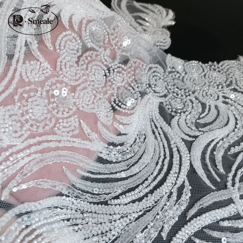Perlen-Stickerei Pailletten-Spitzenapplikation, Hochzeitskleid, Vorder- und Rückenverzierung, Blumen-Stickerei Stoff Hochwertig – Detail 3