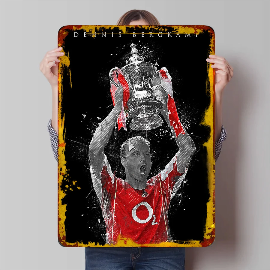 Dennis Bergkamp Legendary Trophy Lift Metal Wall Art Decoração de futebol para fãs Mancave presente colecionável