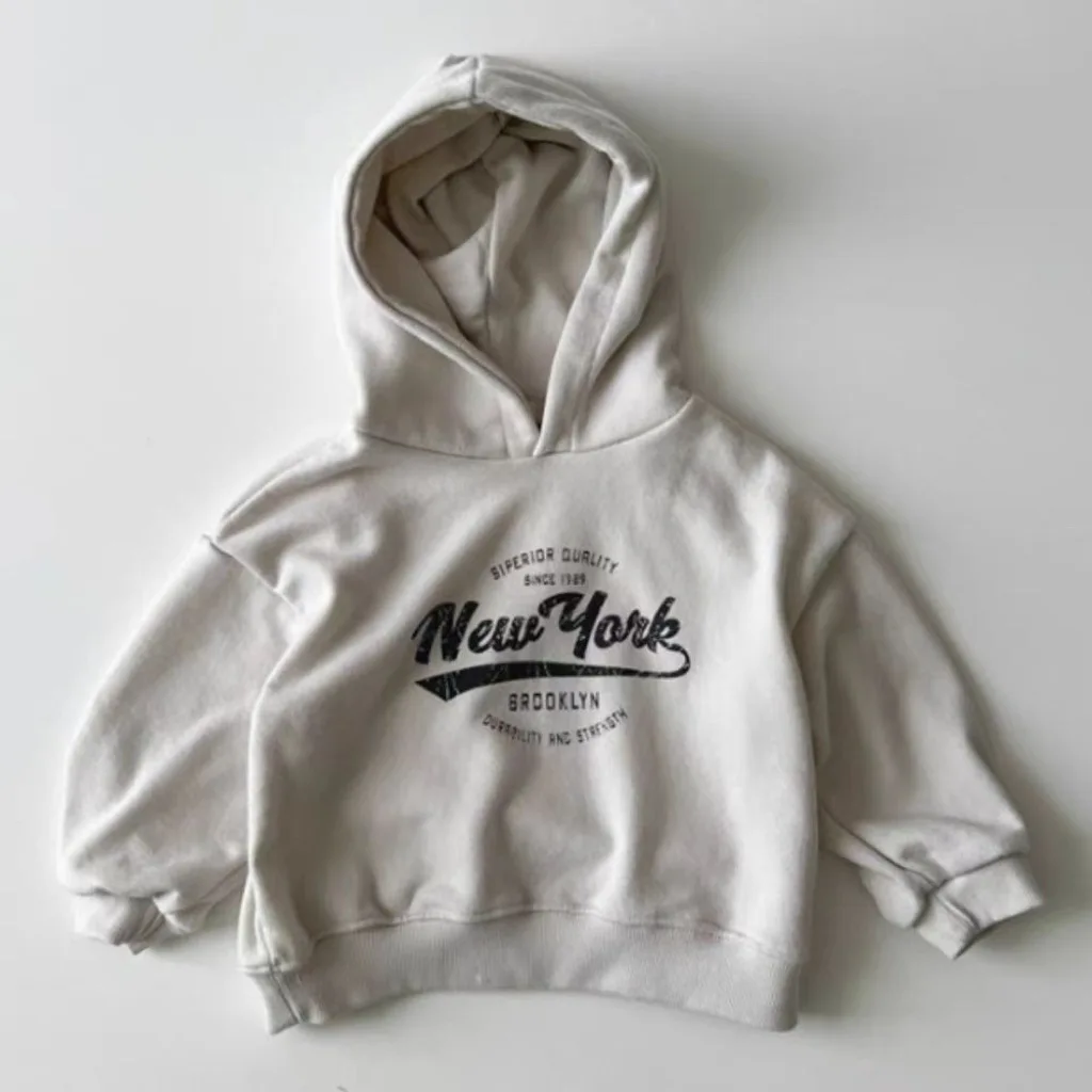 Dziecięca bluza z kapturem na długi rękaw z nadrukiem liter, luźna bluza dla chłopców i dziewczynek, jesień 2025, nowa kolekcja, ubrania dla niemowląt.