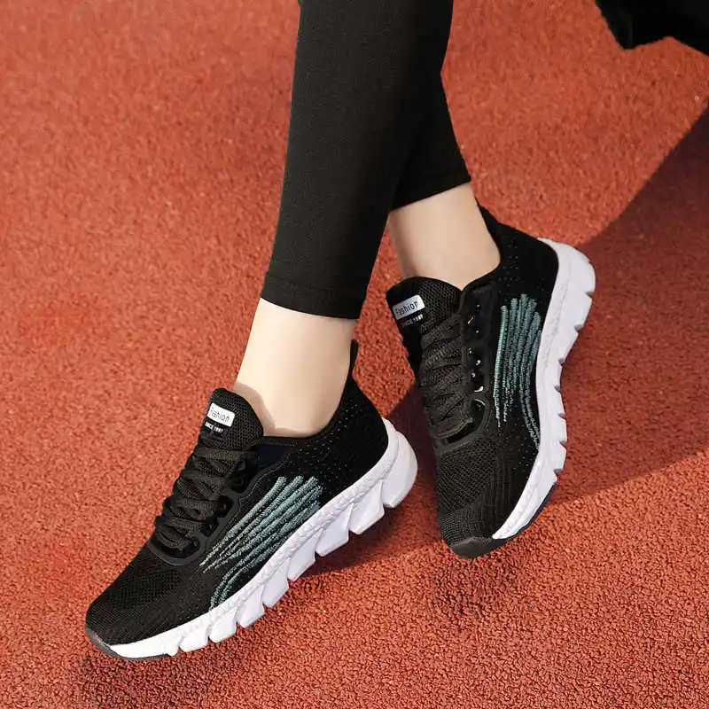 Pelle PU aumenta l'altezza Scarpe con tacco largo Stivale da tennis Donna Tacchi alti 46 Sneakers Sport Offerte stagionali popolari