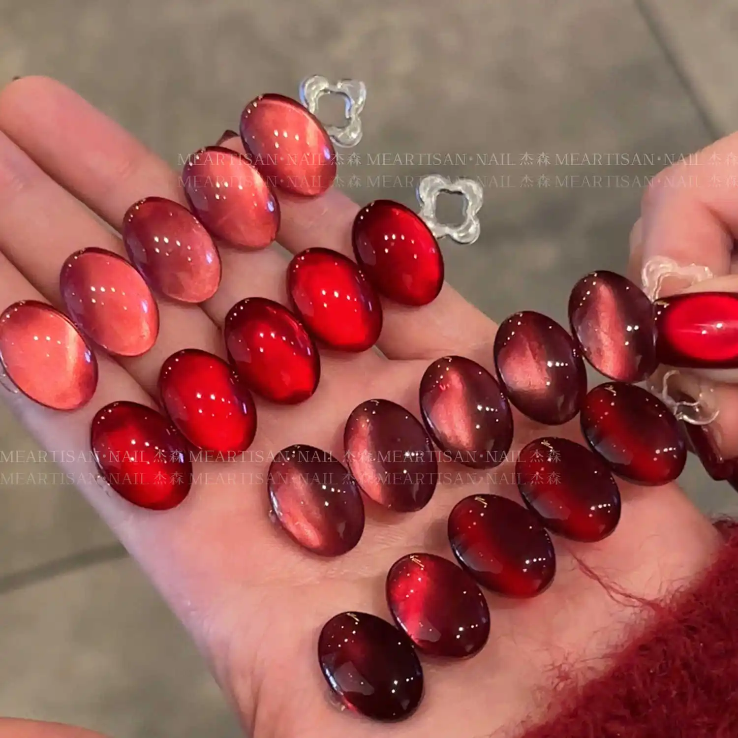 5ml/Jar New Year's Red Cat Eye Nail Gel Polish Autumn and Winter Rose Ruby Series Soak Off LED/UV Semi-Permanent Varnish Nail#GY