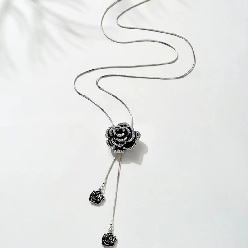 Fashion Black Rose Flower Long Necklace Sweater Chain Metal Crystal Pendant Necklaces Adjusted