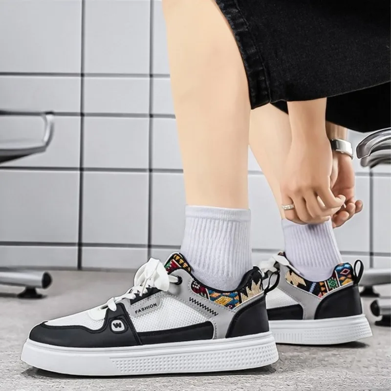 2026 Spring Fashion Versatile Casual Sports Shoes Man Shoes Mesh Breathable Outdoor Board Shoes for Man Running Sneakers