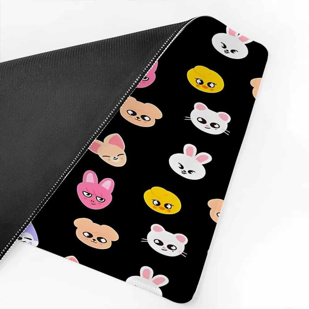 Cute S-Skzoo-o K-Kpop S-Stray K-Kids Mousepad Mouse Mat Desk Mat Large Gaming Accessories Prime Gaming XXL Keyboard Pad