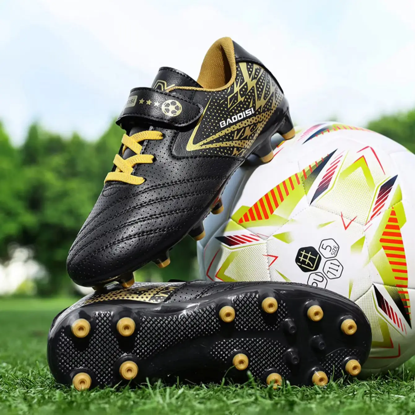 

Пара детских четырехсезонных кожаных футбольных бутсов с длинными заклепками, износостойкие футбольные бутсы, размеры 28-39,MZ-616