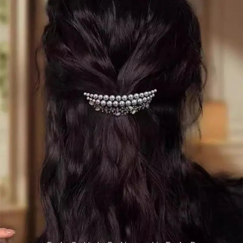 

Элегантная заколка для волос с искусственным жемчугом - пружинная заколка в форме полумесяца для половины стилей, простая заколка для волос с темпераментом для повседневного и особых случаев