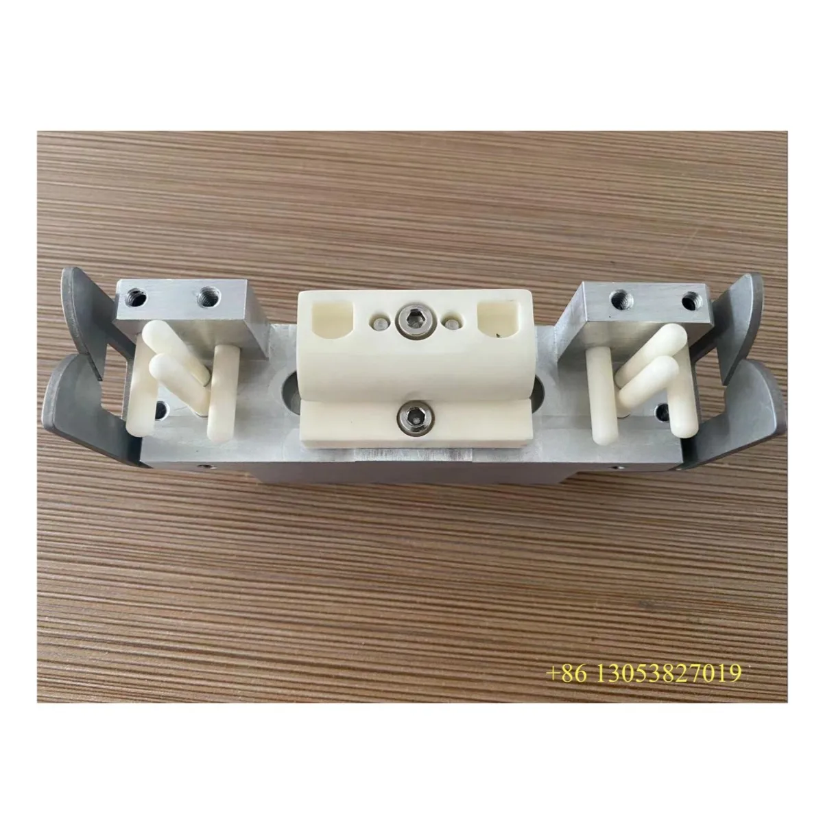 Nozzle for Air Jet Interlacing and Covering FDY and DTY Filaments