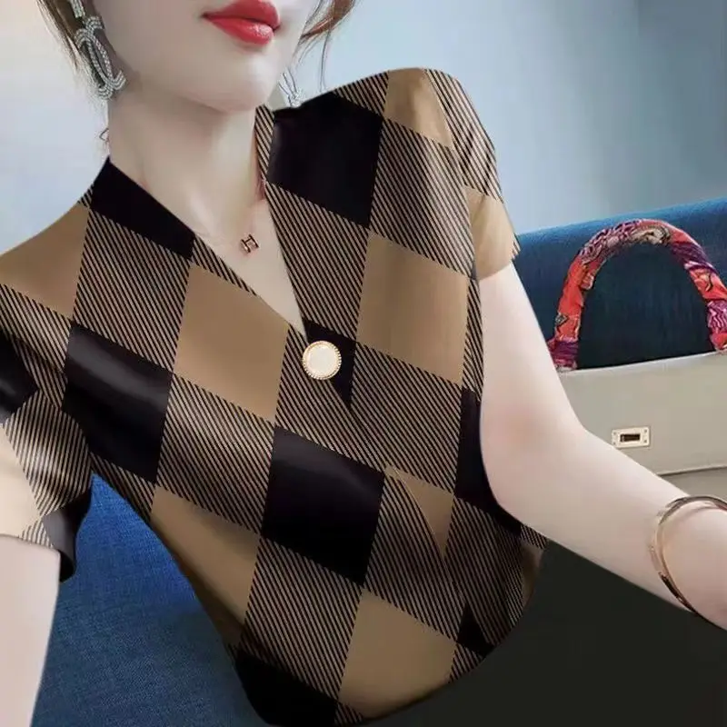 2024 Summer High-end Elegant Fashion Trend V-neck Studded Bead Plaid Printed Commuting Simple and Versatile Short Sleeved Shirt